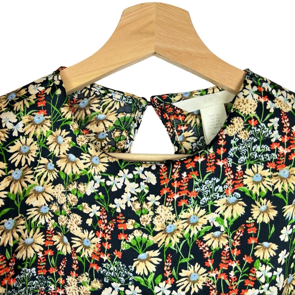 H&M Crop Top Floral Womens XS Satin Y2K 90s Inspired Fairy Whimsy Cottagecore - Picture 3 of 10